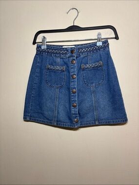 Kendall & Kylie Braided Waist Button-Front Denim Mini Skirt in Blue